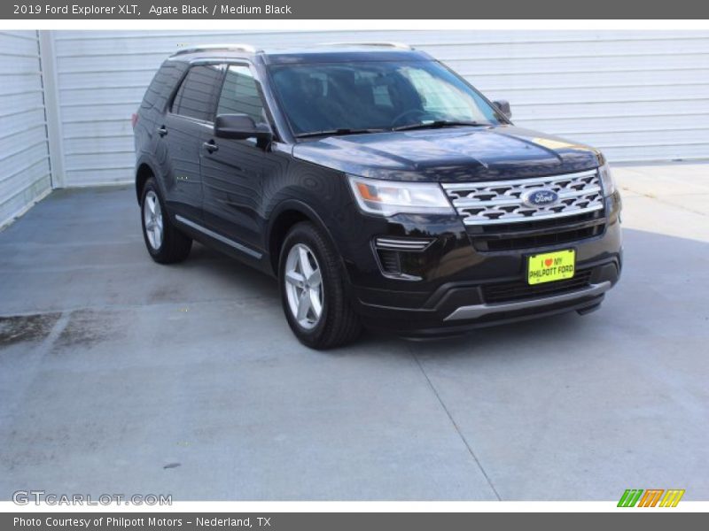 Agate Black / Medium Black 2019 Ford Explorer XLT