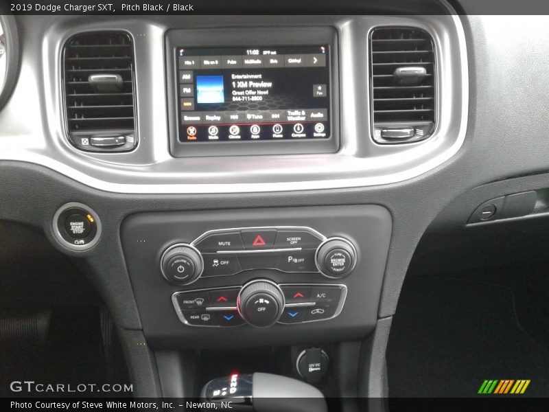 Pitch Black / Black 2019 Dodge Charger SXT