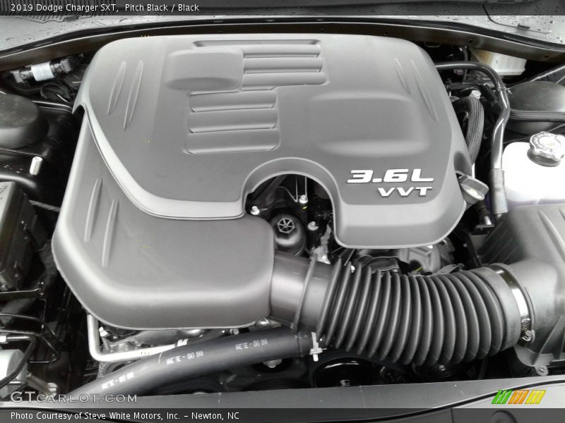 Pitch Black / Black 2019 Dodge Charger SXT