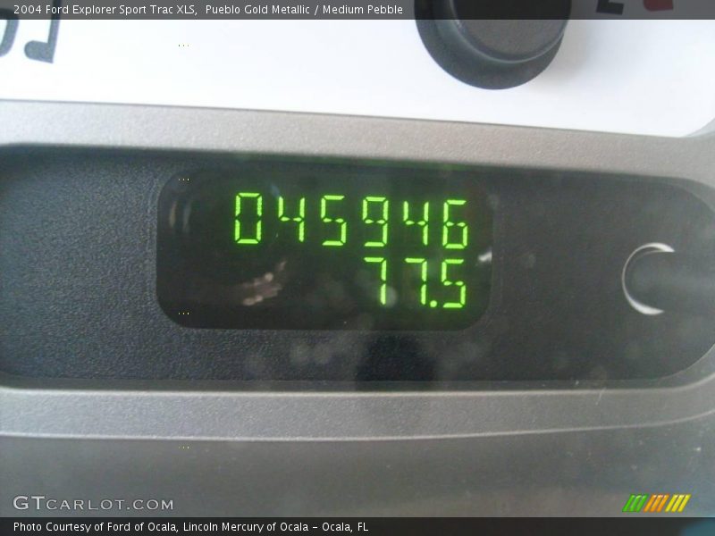 Pueblo Gold Metallic / Medium Pebble 2004 Ford Explorer Sport Trac XLS