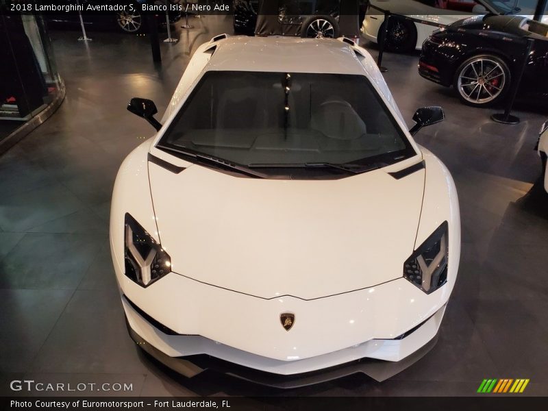 Bianco Isis / Nero Ade 2018 Lamborghini Aventador S