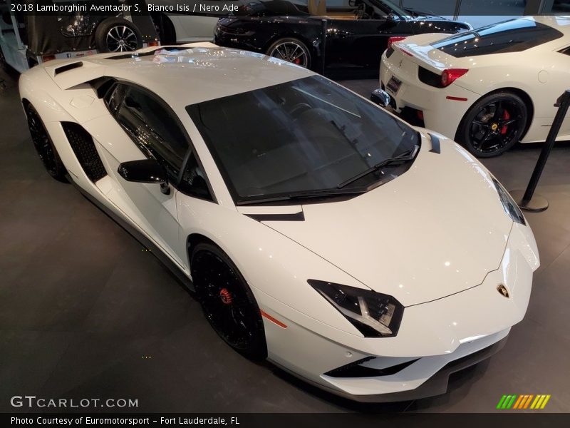  2018 Aventador S Bianco Isis