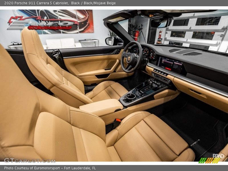 Black / Black/Mojave Beige 2020 Porsche 911 Carrera S Cabriolet