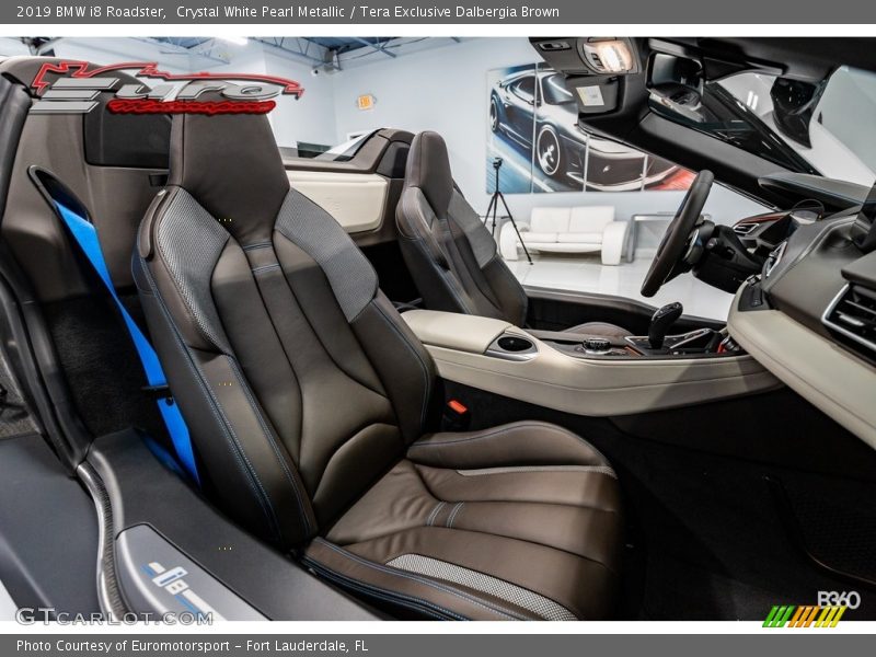 Crystal White Pearl Metallic / Tera Exclusive Dalbergia Brown 2019 BMW i8 Roadster