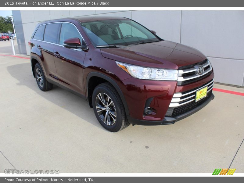 Ooh La La Rouge Mica / Black 2019 Toyota Highlander LE