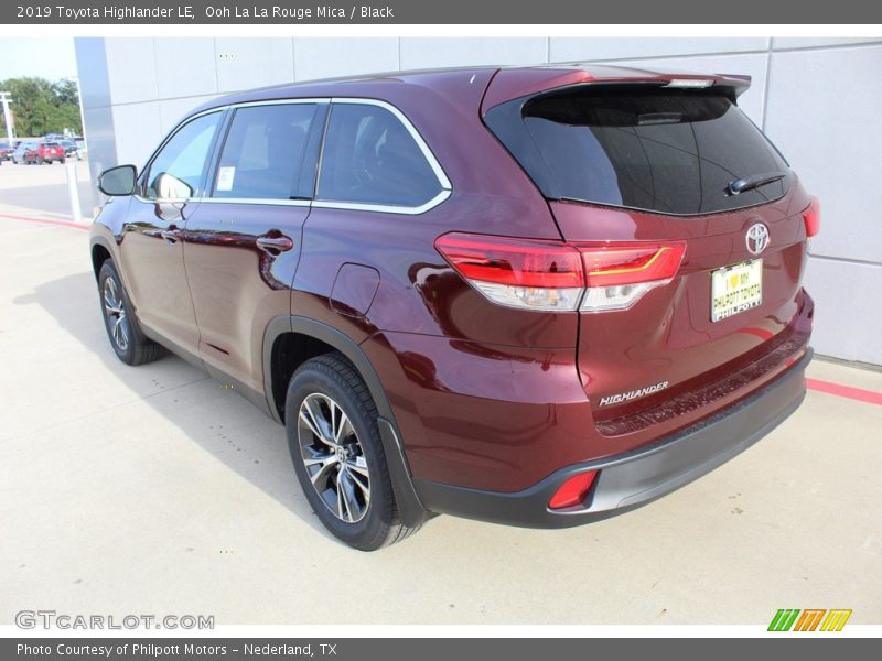 Ooh La La Rouge Mica / Black 2019 Toyota Highlander LE