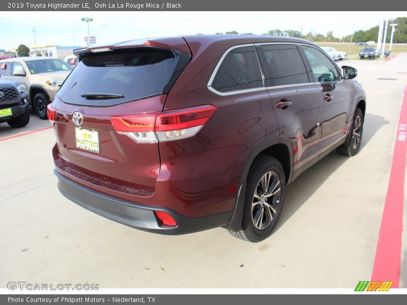 Ooh La La Rouge Mica / Black 2019 Toyota Highlander LE