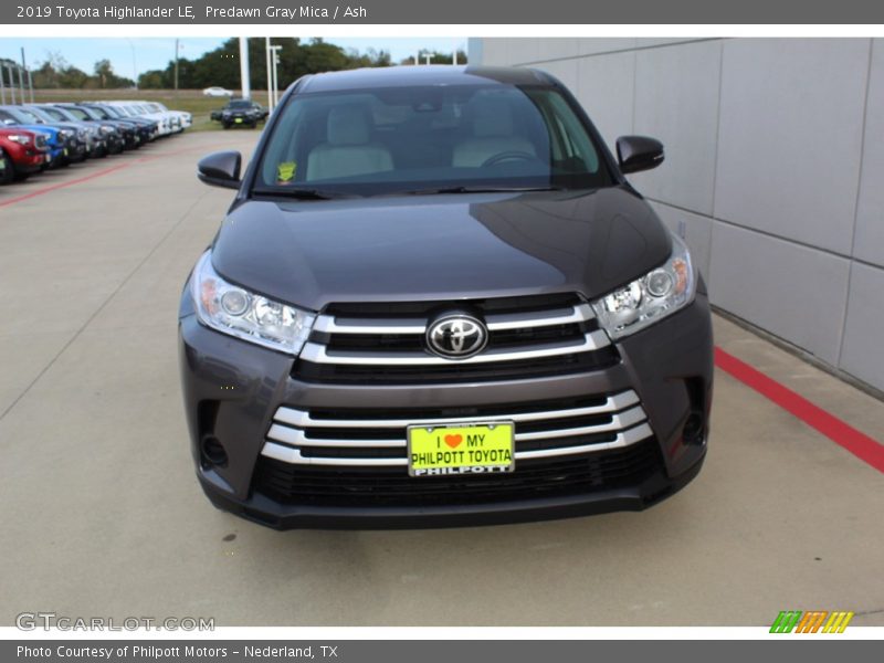 Predawn Gray Mica / Ash 2019 Toyota Highlander LE