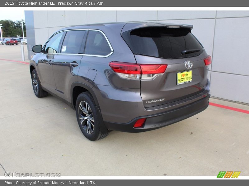 Predawn Gray Mica / Ash 2019 Toyota Highlander LE