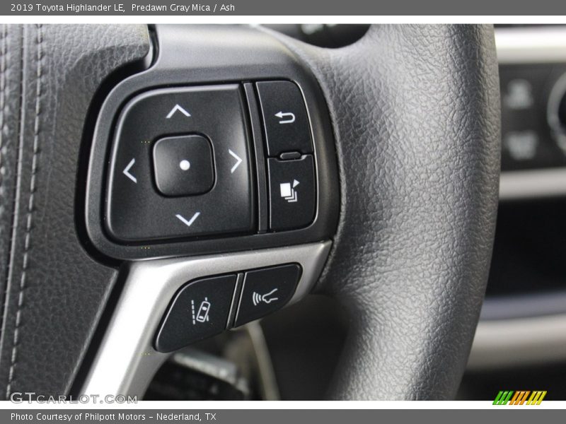 Predawn Gray Mica / Ash 2019 Toyota Highlander LE
