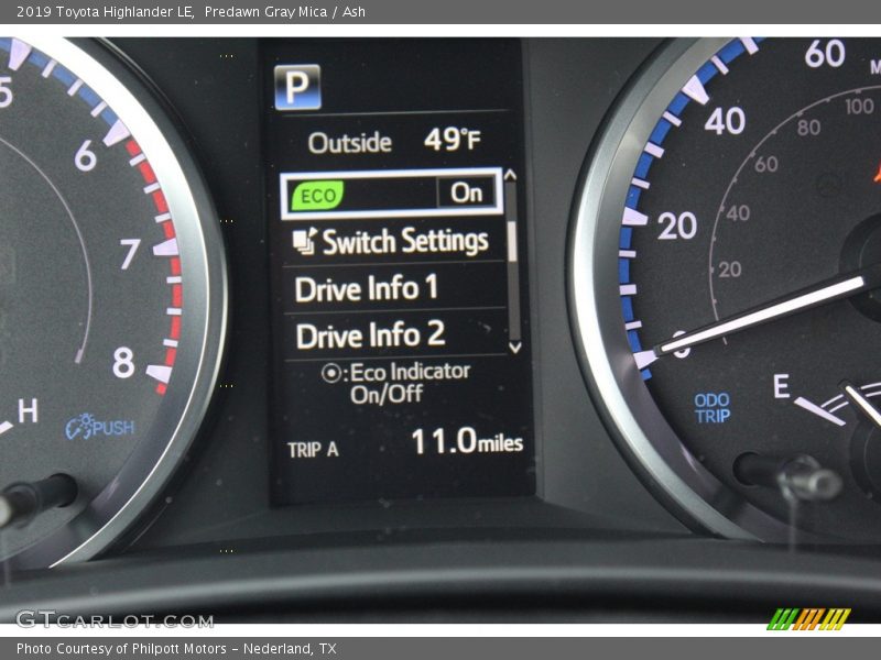 Predawn Gray Mica / Ash 2019 Toyota Highlander LE