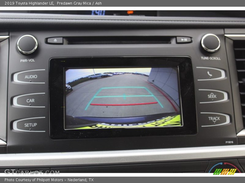 Predawn Gray Mica / Ash 2019 Toyota Highlander LE
