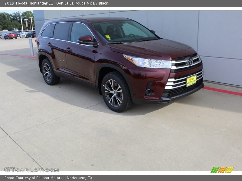 Ooh La La Rouge Mica / Black 2019 Toyota Highlander LE