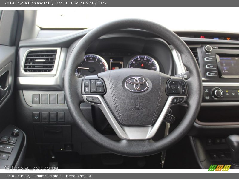 Ooh La La Rouge Mica / Black 2019 Toyota Highlander LE
