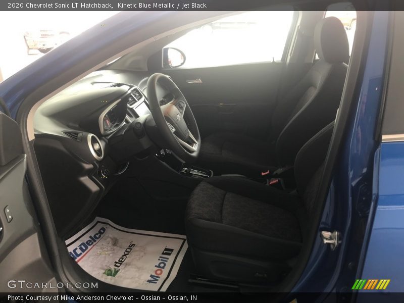 Kinetic Blue Metallic / Jet Black 2020 Chevrolet Sonic LT Hatchback