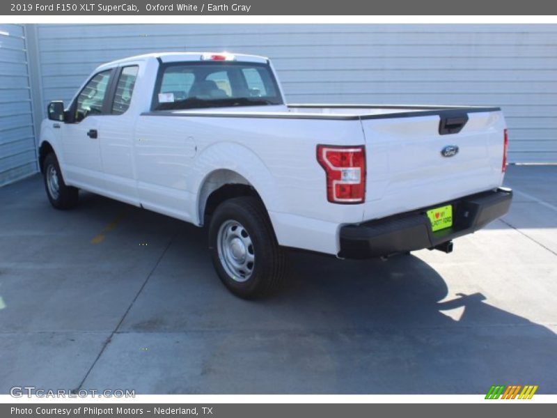 Oxford White / Earth Gray 2019 Ford F150 XLT SuperCab