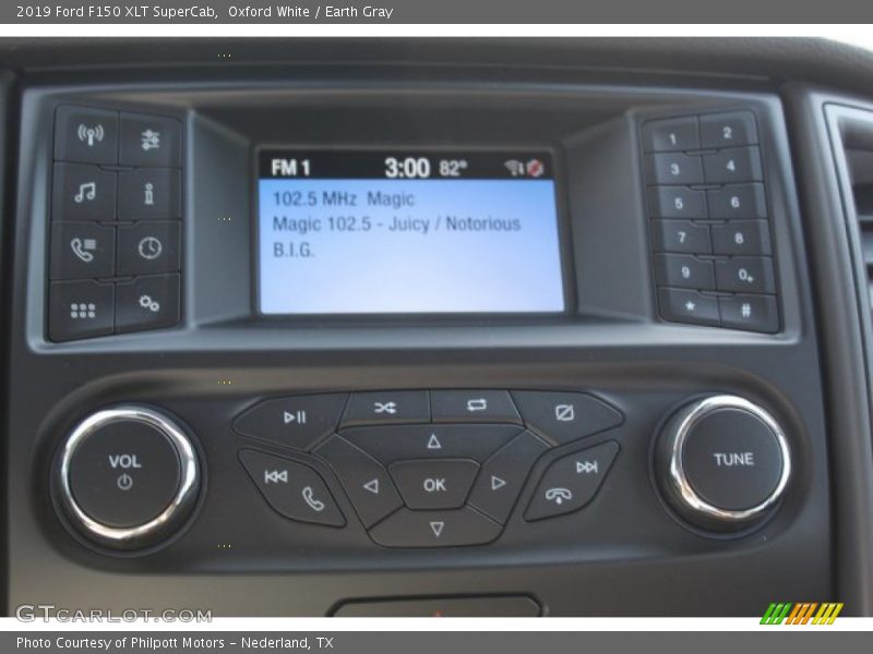 Oxford White / Earth Gray 2019 Ford F150 XLT SuperCab
