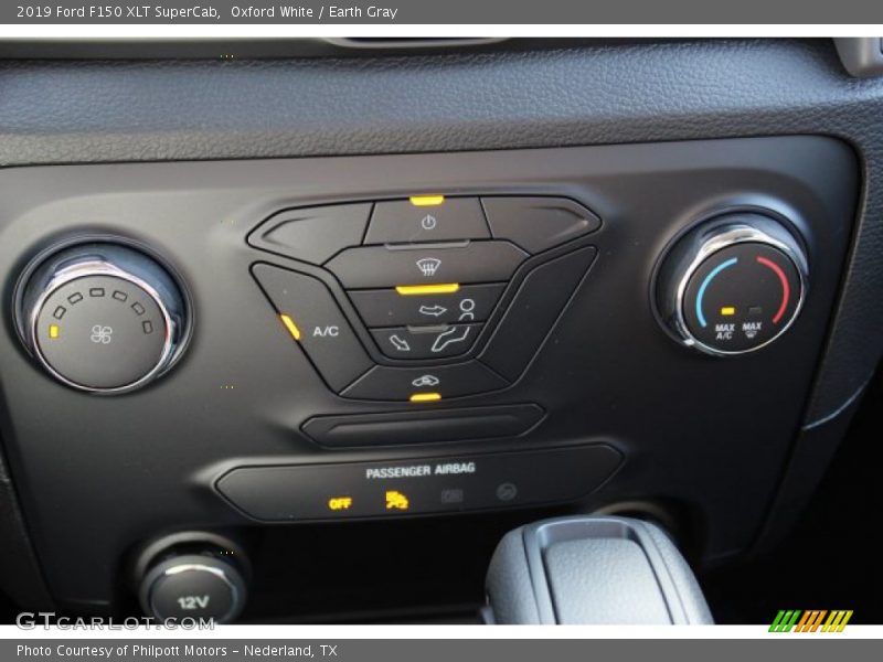 Oxford White / Earth Gray 2019 Ford F150 XLT SuperCab