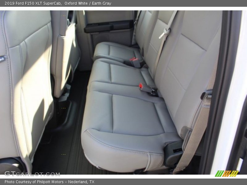 Oxford White / Earth Gray 2019 Ford F150 XLT SuperCab