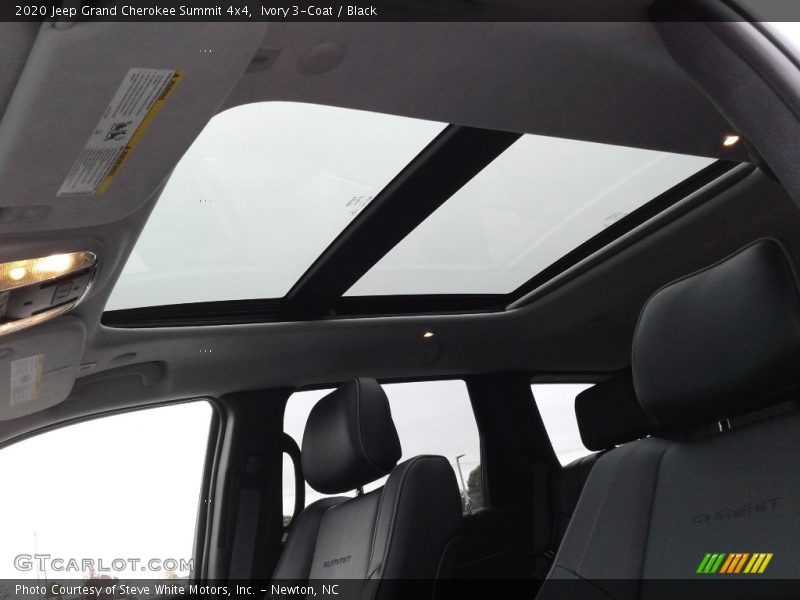 Ivory 3-Coat / Black 2020 Jeep Grand Cherokee Summit 4x4