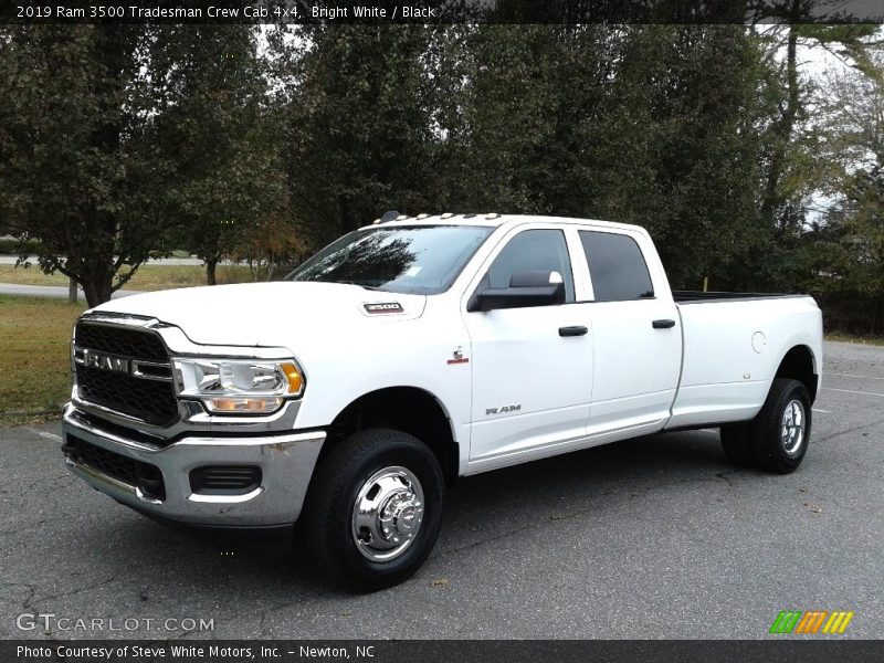 Bright White / Black 2019 Ram 3500 Tradesman Crew Cab 4x4