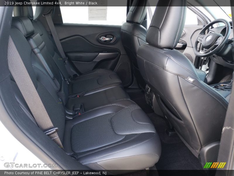 Bright White / Black 2019 Jeep Cherokee Limited 4x4