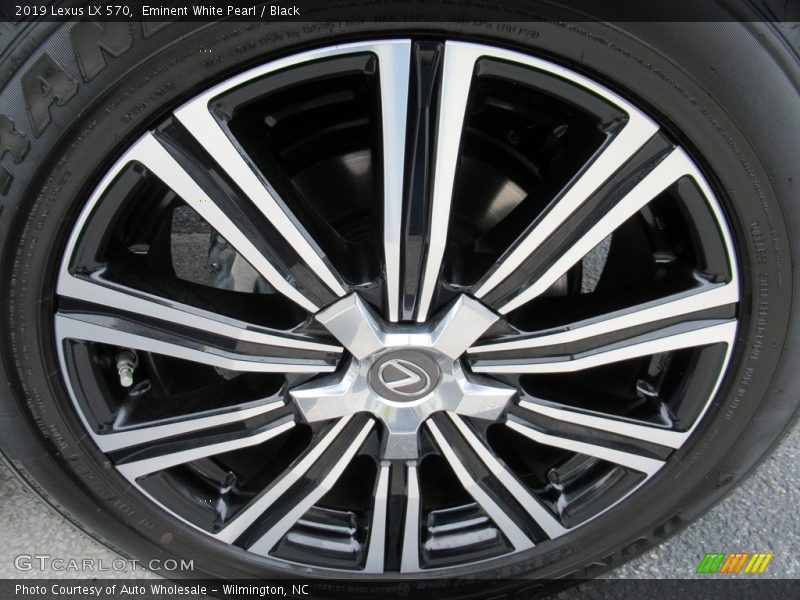 Eminent White Pearl / Black 2019 Lexus LX 570
