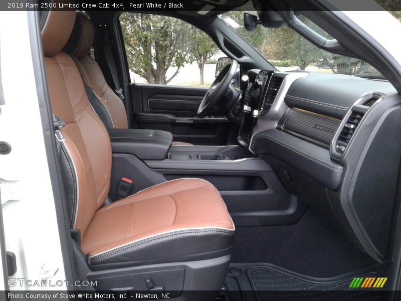 Pearl White / Black 2019 Ram 2500 Limited Crew Cab 4x4