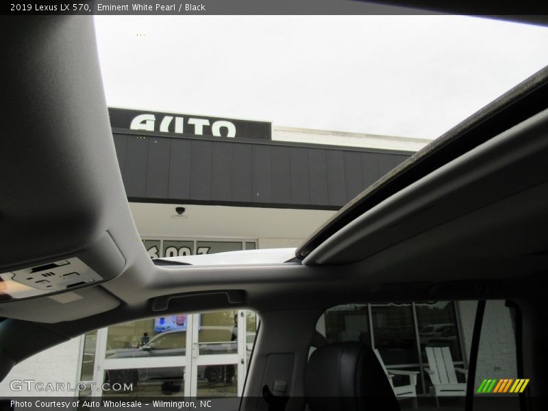 Eminent White Pearl / Black 2019 Lexus LX 570