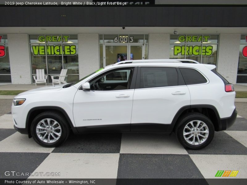 Bright White / Black/Light Frost Beige 2019 Jeep Cherokee Latitude