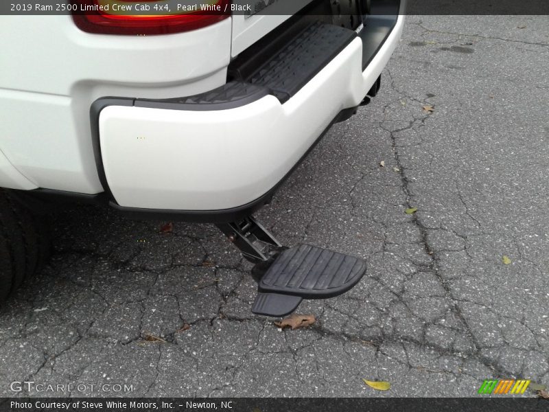 Pearl White / Black 2019 Ram 2500 Limited Crew Cab 4x4