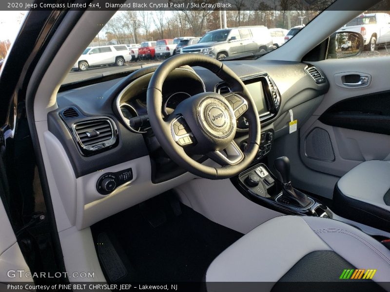 Diamond Black Crystal Pearl / Ski Gray/Black 2020 Jeep Compass Limted 4x4