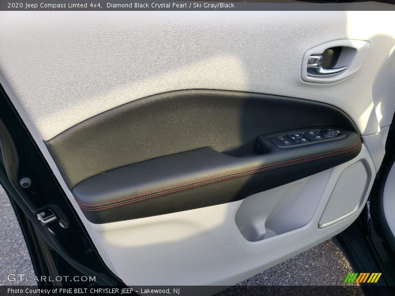 Diamond Black Crystal Pearl / Ski Gray/Black 2020 Jeep Compass Limted 4x4