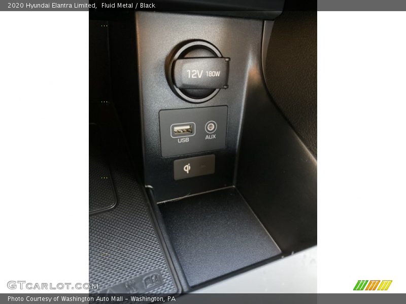 Fluid Metal / Black 2020 Hyundai Elantra Limited