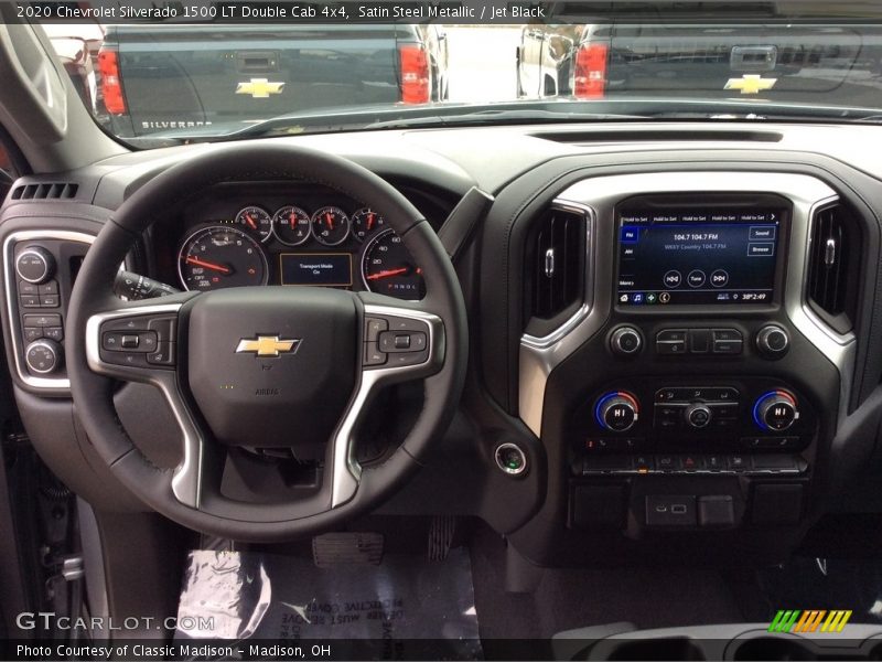 Dashboard of 2020 Silverado 1500 LT Double Cab 4x4