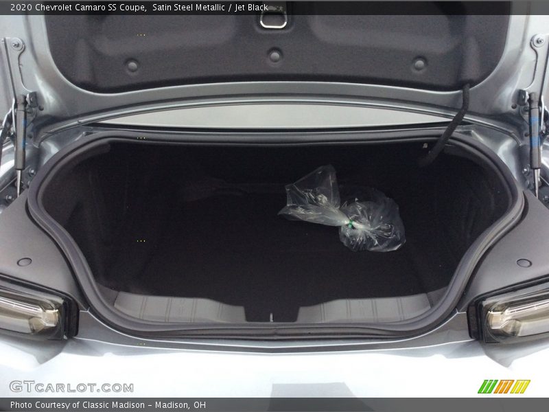 2020 Camaro SS Coupe Trunk