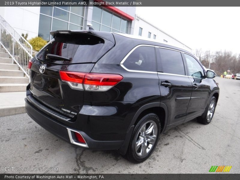 Midnight Black Metallic / Black 2019 Toyota Highlander Limited Platinum AWD