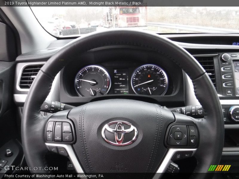  2019 Highlander Limited Platinum AWD Steering Wheel