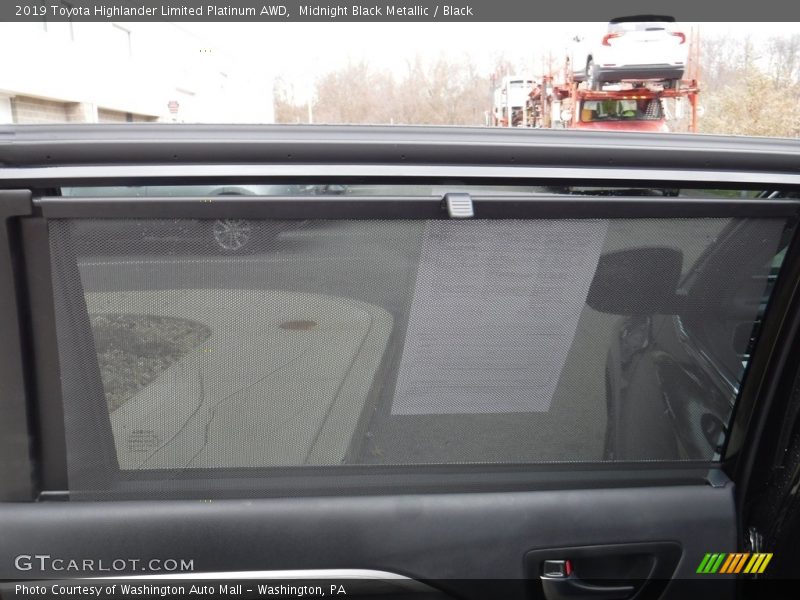 Midnight Black Metallic / Black 2019 Toyota Highlander Limited Platinum AWD