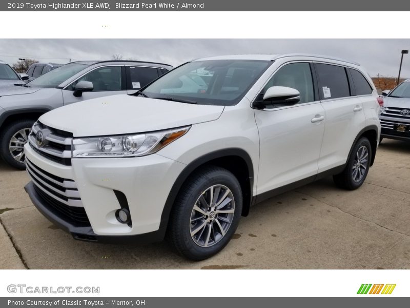 Blizzard Pearl White / Almond 2019 Toyota Highlander XLE AWD