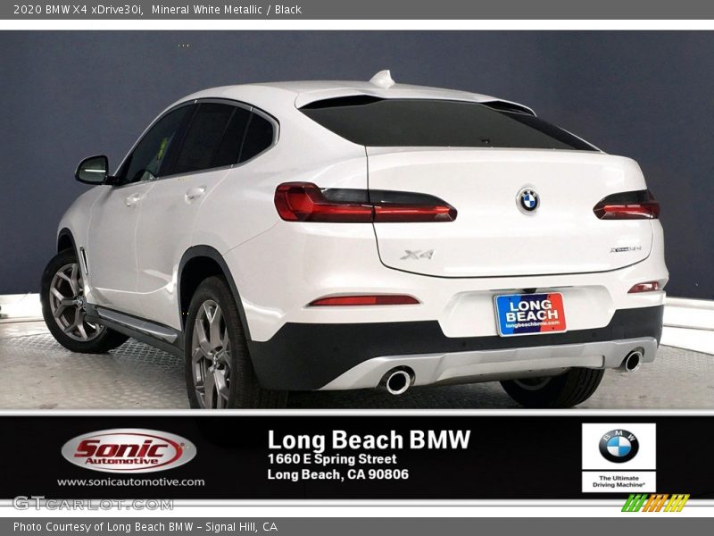 Mineral White Metallic / Black 2020 BMW X4 xDrive30i