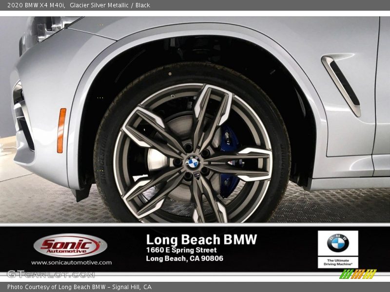 Glacier Silver Metallic / Black 2020 BMW X4 M40i