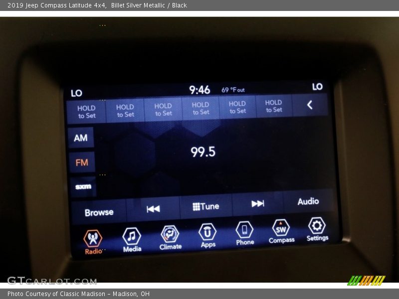 Billet Silver Metallic / Black 2019 Jeep Compass Latitude 4x4
