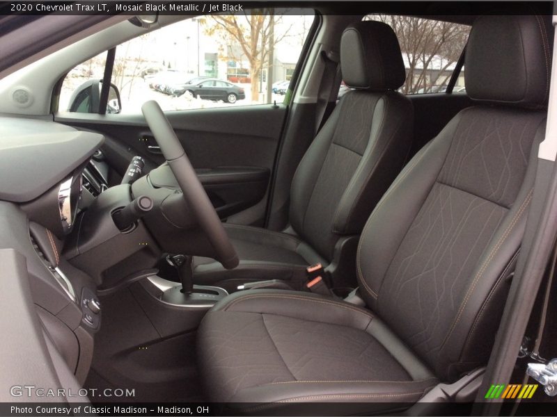 Mosaic Black Metallic / Jet Black 2020 Chevrolet Trax LT