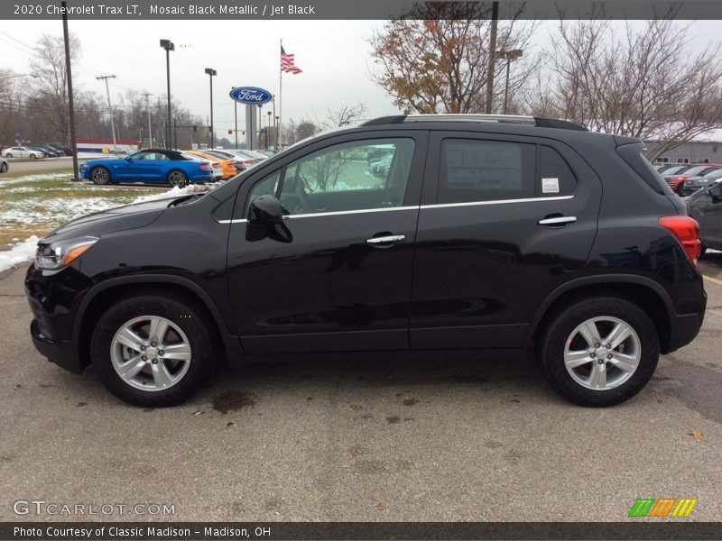 Mosaic Black Metallic / Jet Black 2020 Chevrolet Trax LT