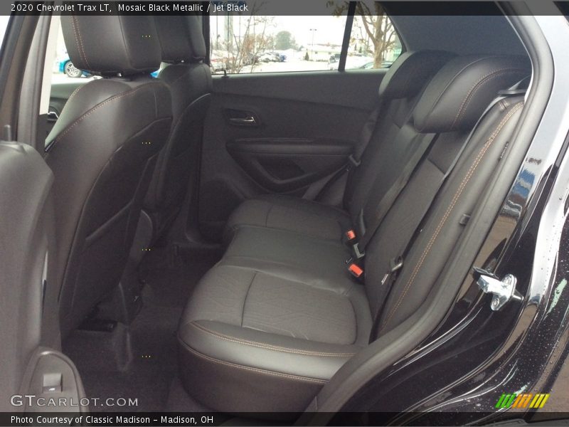 Mosaic Black Metallic / Jet Black 2020 Chevrolet Trax LT