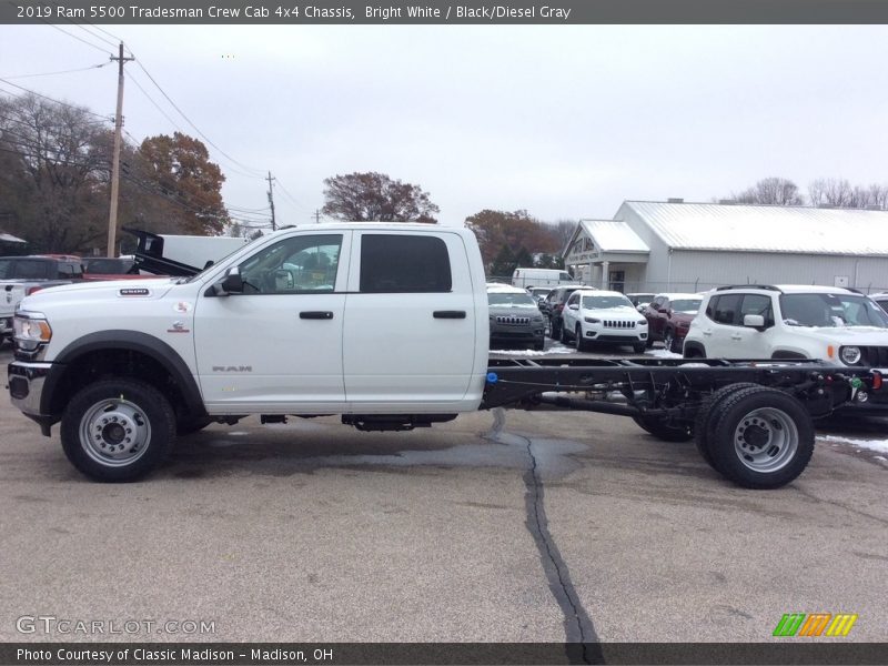 Bright White / Black/Diesel Gray 2019 Ram 5500 Tradesman Crew Cab 4x4 Chassis