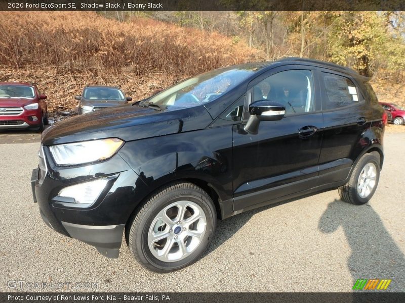 Front 3/4 View of 2020 EcoSport SE