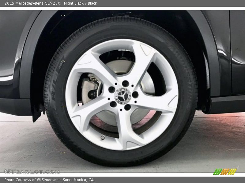Night Black / Black 2019 Mercedes-Benz GLA 250