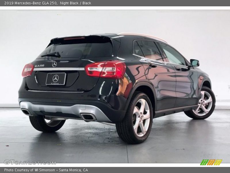 Night Black / Black 2019 Mercedes-Benz GLA 250